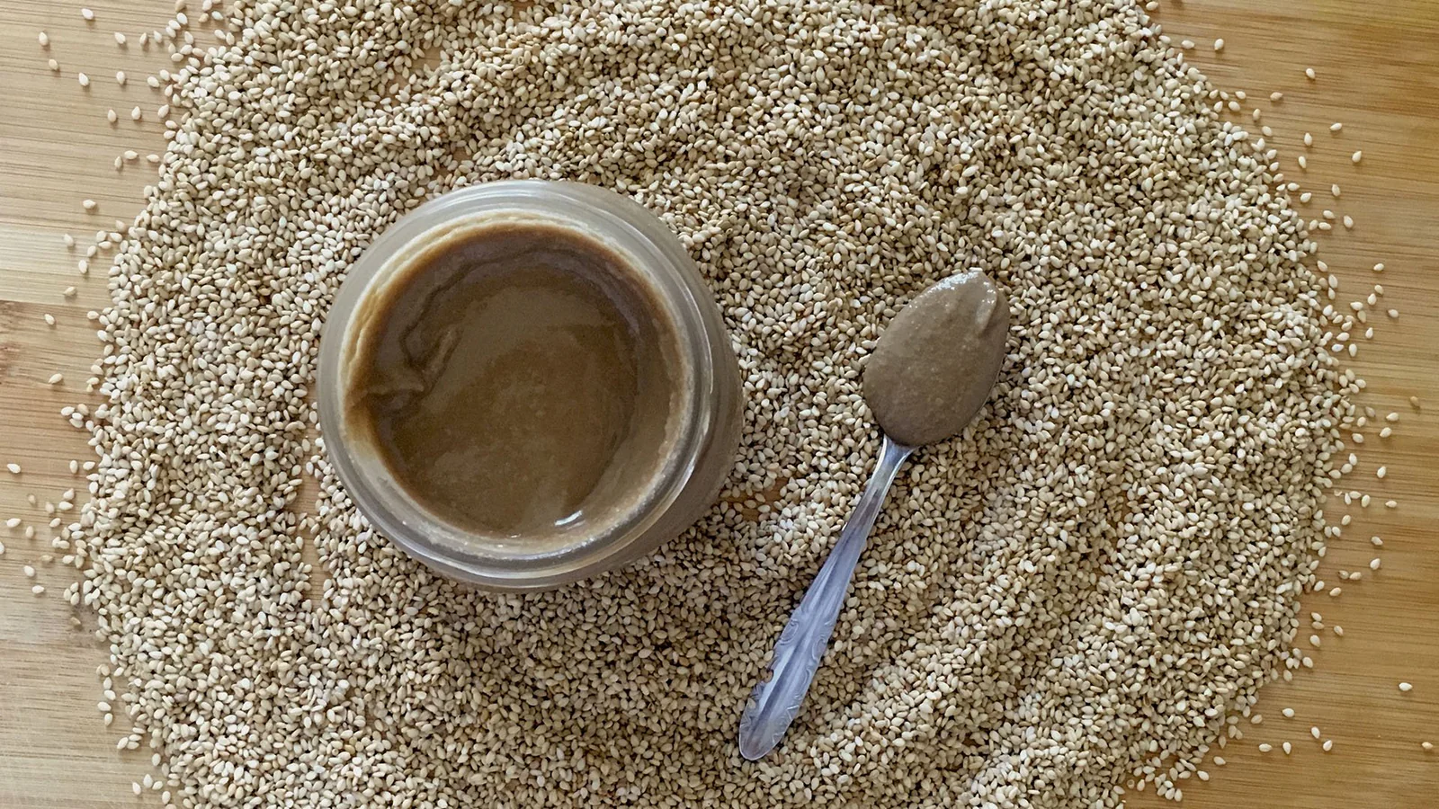 Tahhiini: History, Benefits, Uses